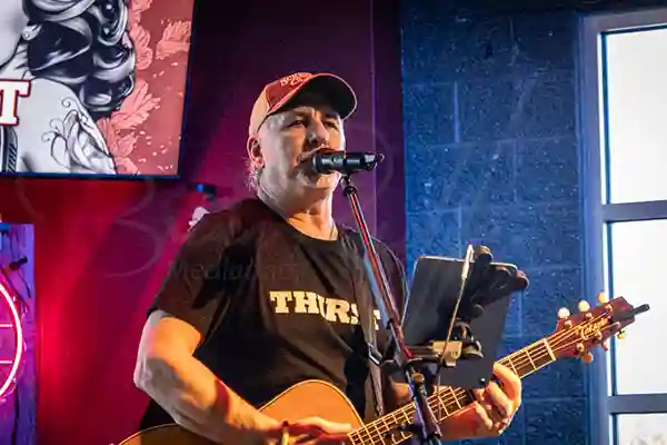 J Michaels Music - Solos Artist in Wisconisn